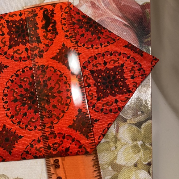 Tie-Host Pick! Vintage 100% Thai Silk hand made tie Made in Thailand 4” x 54” - Picture 6 of 7